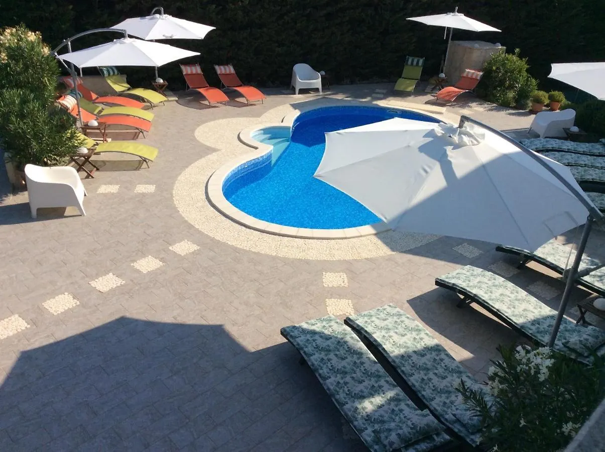 Elicriso Resort Rasopasno Nocleg ze śniadaniem